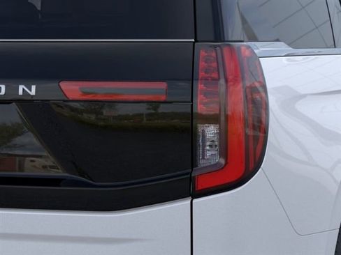 New 2025 Ford Expedition Platinum w/ Platinum Ultimate Package image 21