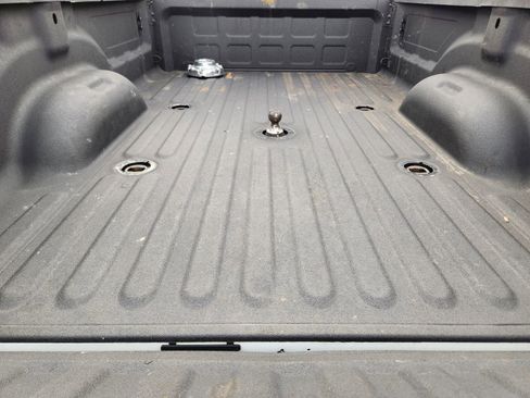 Used 2024 RAM 3500 Tradesman w/ Chrome Appearance Group image 37