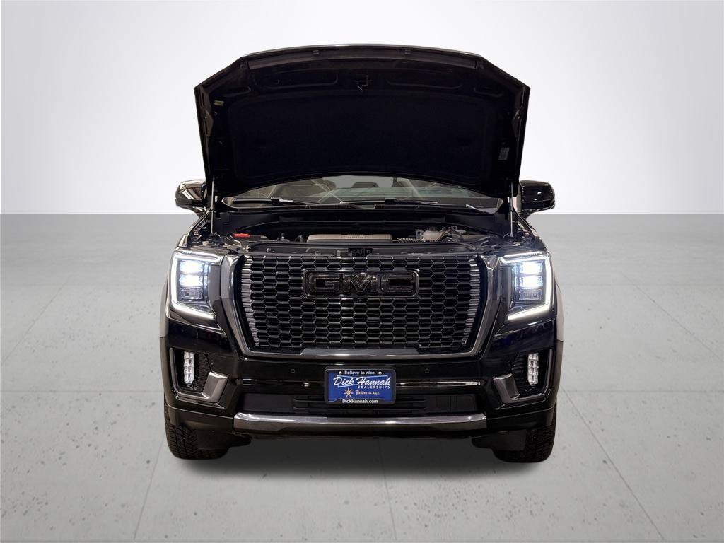 Used 2024 GMC Yukon Denali Ultimate AWD/4WD image 5