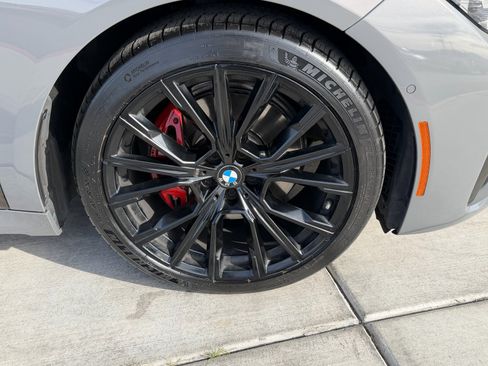 Used 2022 BMW 740i w/ M Sport Package image 26