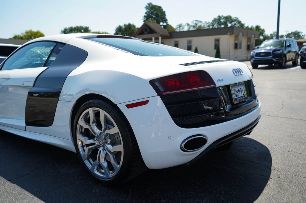 Used 2012 Audi R8 V10 AWD/4WD image 23