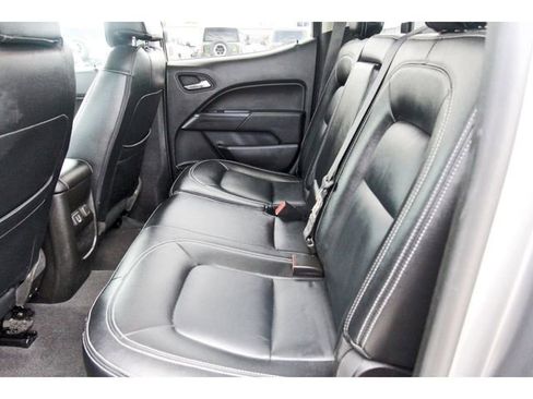 Used 2021 Chevrolet Colorado LT w/ LT Convenience Package image 12