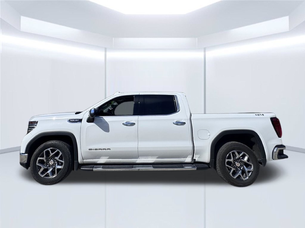 Used 2023 GMC Sierra 1500 SLT w/ SLT Premium Package AWD/4WD image 8