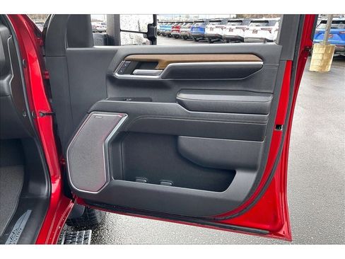 Used 2024 Chevrolet Silverado 2500 High Country w/ High Country Premium Package image 26