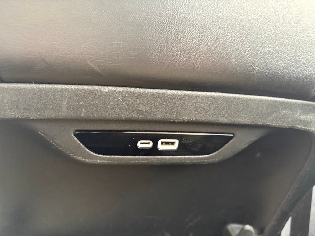Certified 2025 Chrysler Pacifica Select FWD image 14