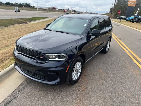 Certified 2025 Dodge Durango GT image 29