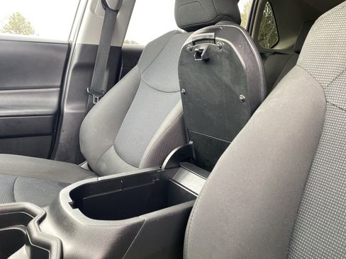 Used 2019 Toyota RAV4 LE image 69