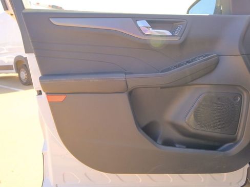 New 2025 Ford Escape SE image 23