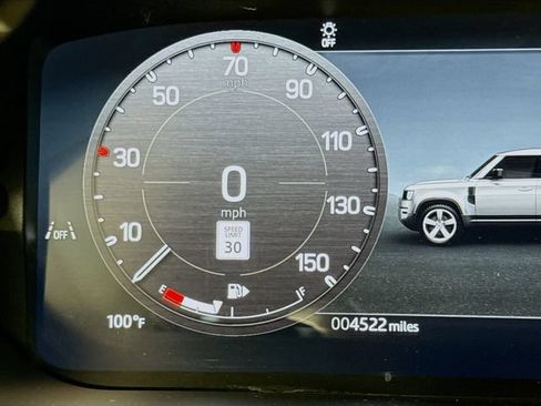 Used 2024 Land Rover Defender 110 X-Dynamic SE AWD/4WD image 13