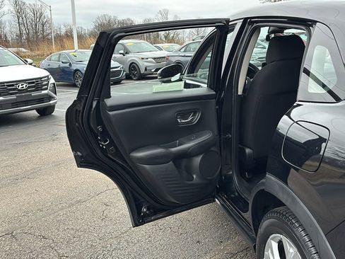 Used 2023 Honda HR-V LX image 28