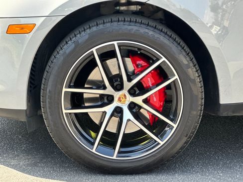 Certified 2024 Porsche Macan S AWD/4WD image 30