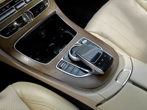 Used 2018 Mercedes-Benz E 300 image 30
