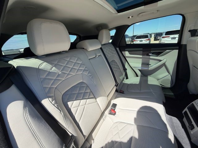 Used 2023 Jaguar F-PACE S AWD/4WD image 17