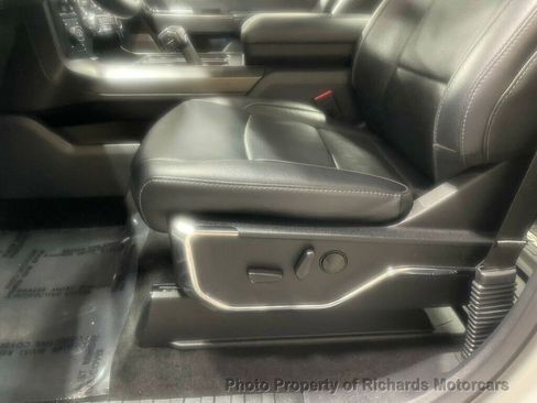 Used 2024 Ford F150 Lariat image 11