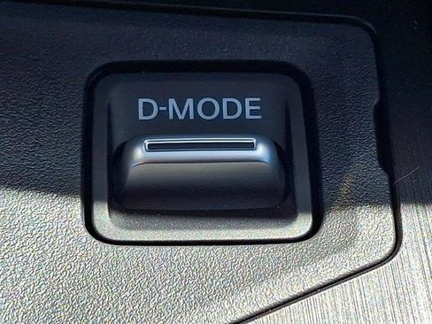 New 2025 Nissan Kicks SV AWD/4WD image 25