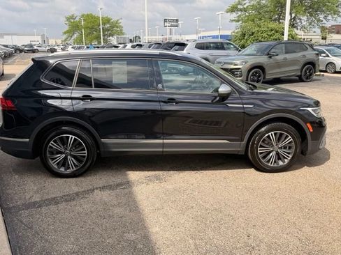 Used 2024 Volkswagen Tiguan Wolfsburg Edition AWD/4WD image 7