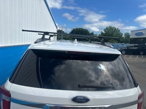 Used 2017 Ford Explorer XLT AWD/4WD image 6