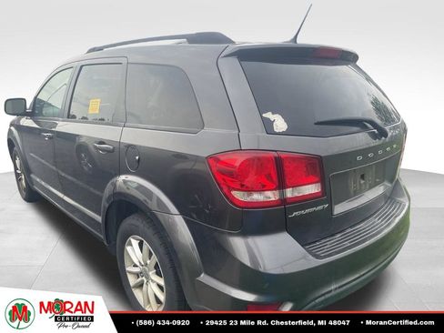 Used 2016 Dodge Journey SXT w/ Comfort/Convenience Group FWD image 4