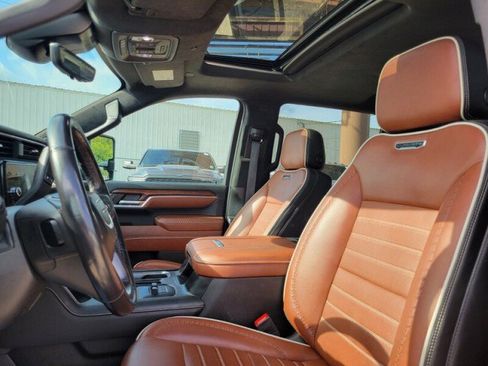 Used 2024 GMC Sierra 2500 Denali Ultimate w/ Max Trailering Package AWD/4WD image 14