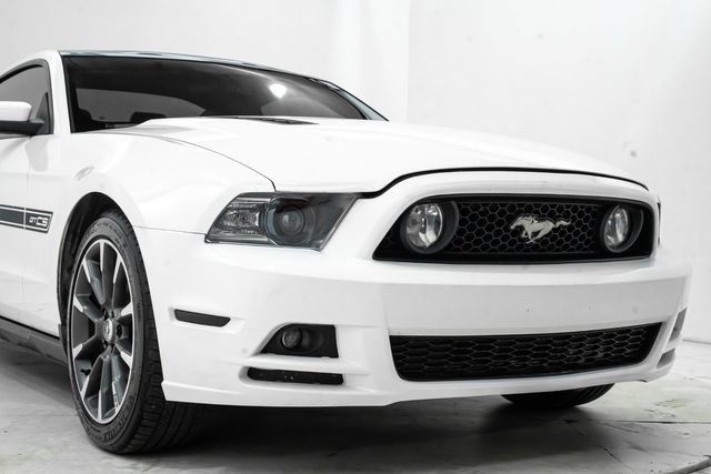 Used 2013 Ford Mustang GT Premium RWD image 14