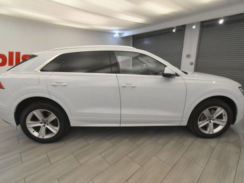 Used 2021 Audi Q8 Premium w/ Convenience Package image 6