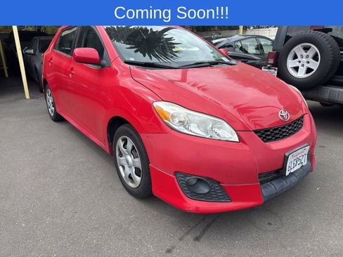 Used 2010 Toyota Matrix FWD image 1