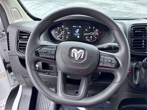 Used 2025 RAM ProMaster 2500 w/ Convenience Group image 16