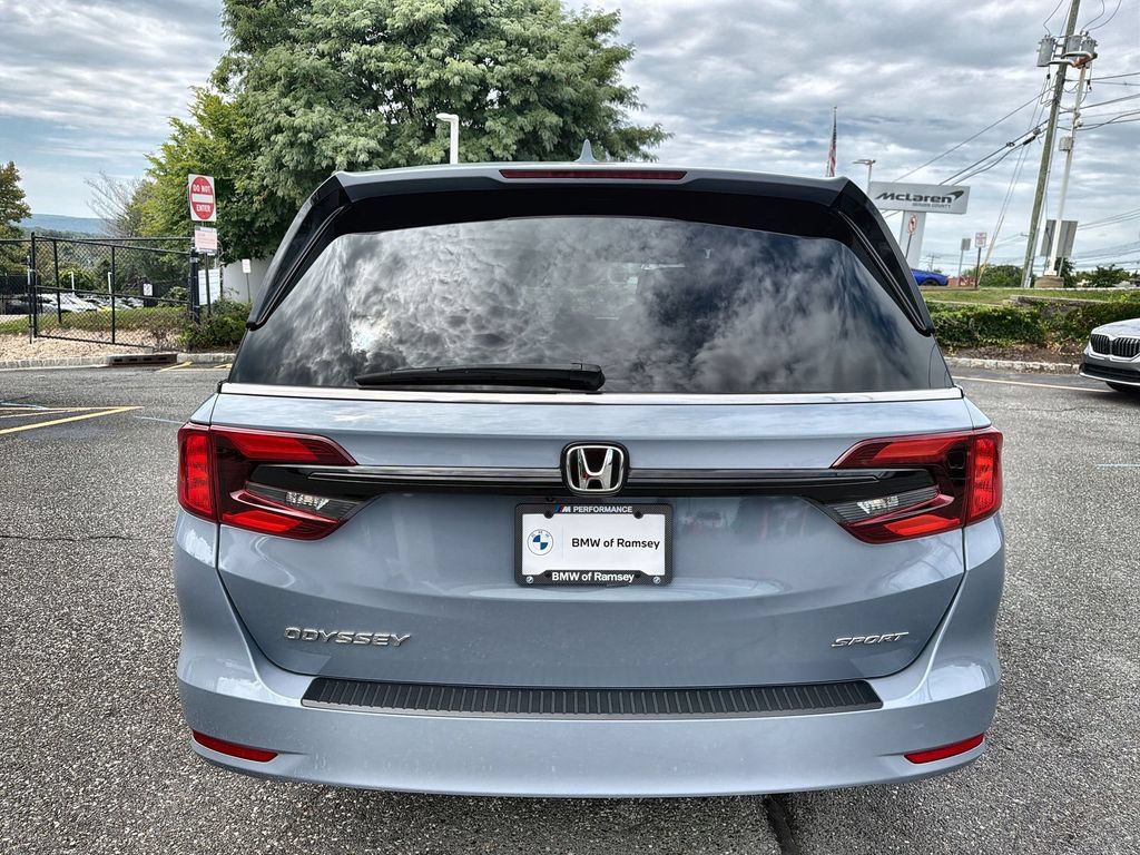 Used 2024 Honda Odyssey Sport image 13