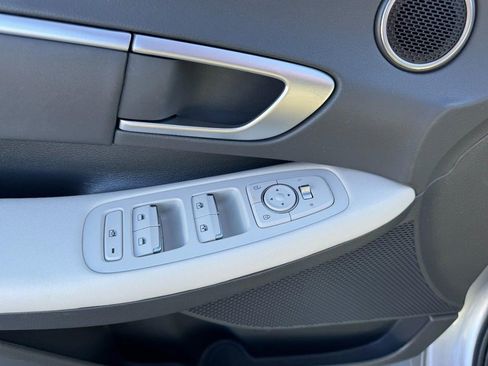 Certified 2024 Hyundai Sonata SEL w/ Convenience Package image 16