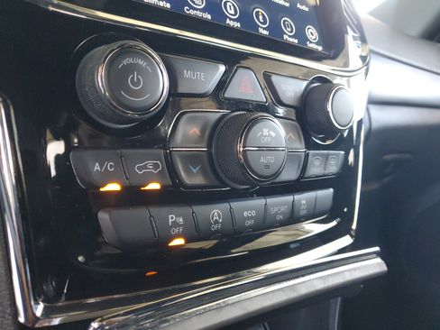 Used 2019 Jeep Grand Cherokee Altitude RWD image 27