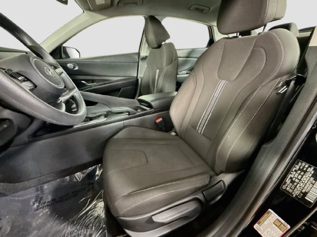 Used 2023 Hyundai Elantra SEL w/ Cargo Package FWD image 21