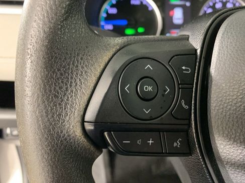 Used 2022 Toyota RAV4 XLE w/ Convenience Package image 20