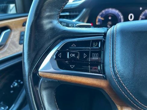 Used 2021 Jeep Grand Cherokee L Summit image 19