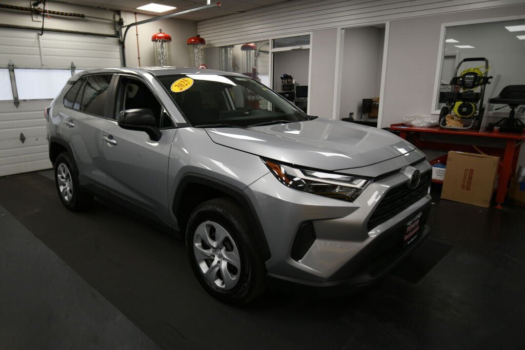 Certified 2025 Toyota RAV4 LE FWD image 2