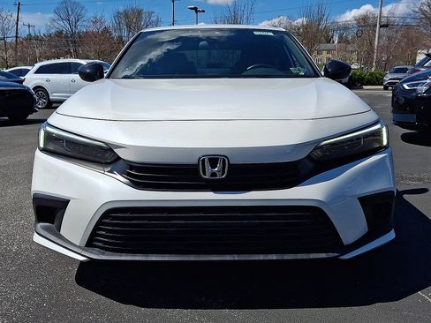 Used 2023 Honda Civic Sport image 2