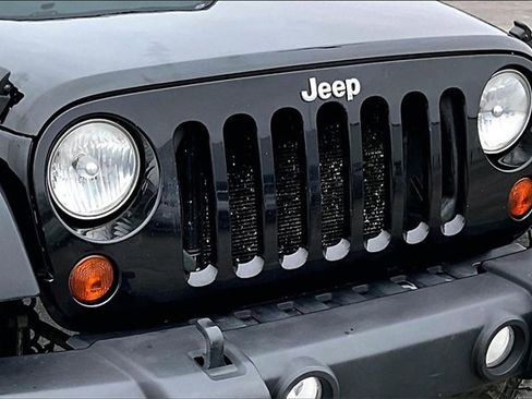 Used 2011 Jeep Wrangler Sport image 31