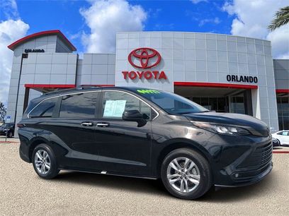 Certified 2023 Toyota Sienna XLE Woodland Edition
