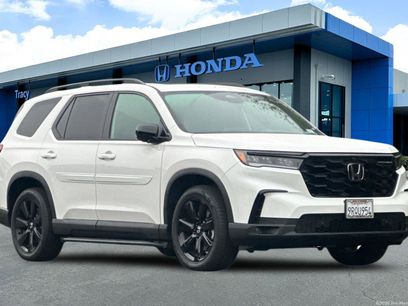 Certified 2025 Honda Pilot Black Edition