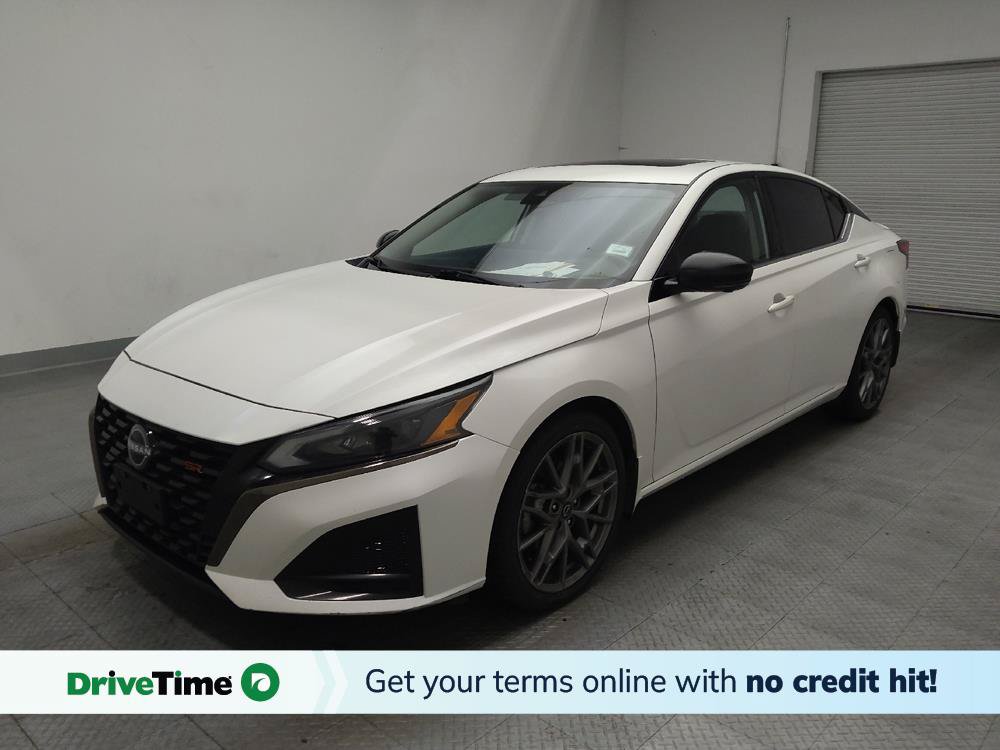 Used 2023 Nissan Altima 2.0 SR FWD image 1