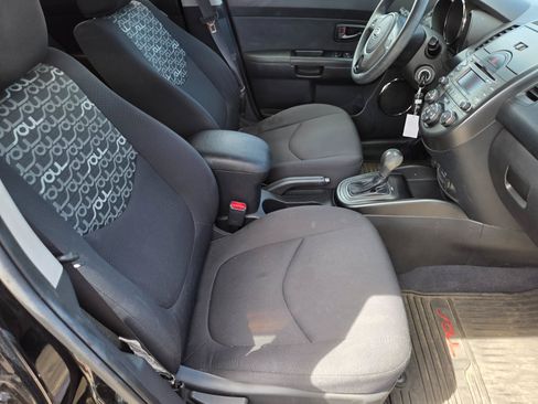 Used 2011 Kia Soul + w/ Audio Pkg FWD image 15