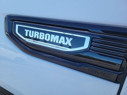 New 2026 GMC Sierra 1500 Elevation image 9