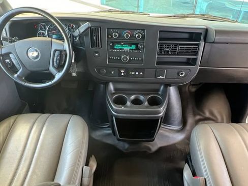 Used 2021 Chevrolet Express 2500 Extended w/ Driver Convenience Package RWD image 15