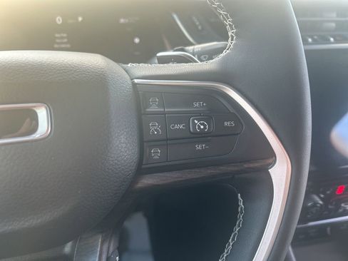 Used 2024 Jeep Grand Cherokee Limited 4xe w/ Luxury Tech Group II image 33