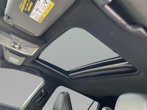 Used 2020 Toyota RAV4 XSE image 10