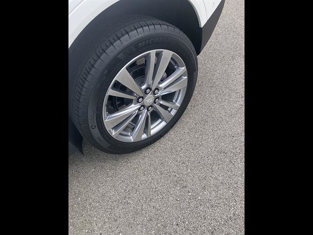 Certified 2023 Cadillac XT5 Premium Luxury w/ Technology Package FWD image 18
