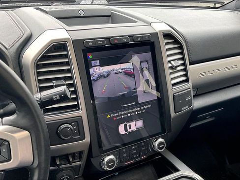 Used 2021 Ford F450 Platinum w/ FX4 Off-Road Package image 18