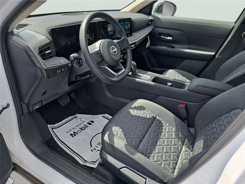 New 2026 Nissan Kicks SV w/ SV Premium Package image 10