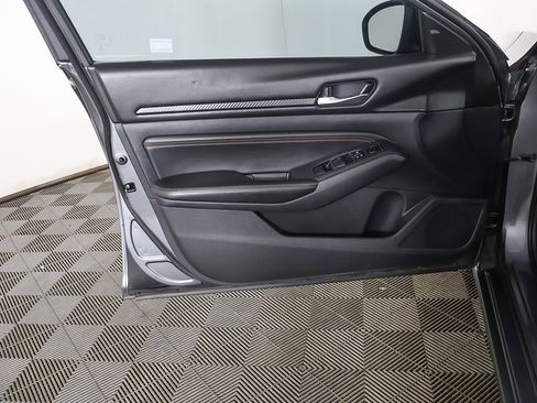 Used 2020 Nissan Altima 2.5 SR image 19