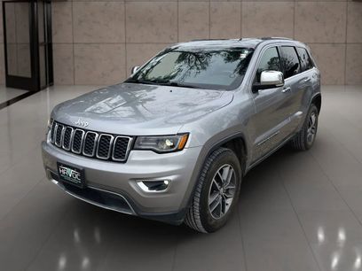 Used 2017 Jeep Grand Cherokee Limited w/ Luxury Group II