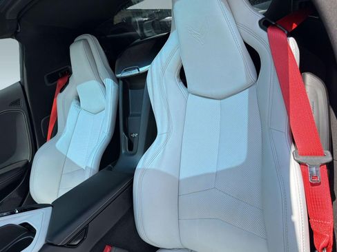 Used 2023 Chevrolet Corvette Stingray Preferred Cpe w/ Z51 Performance Package RWD image 22
